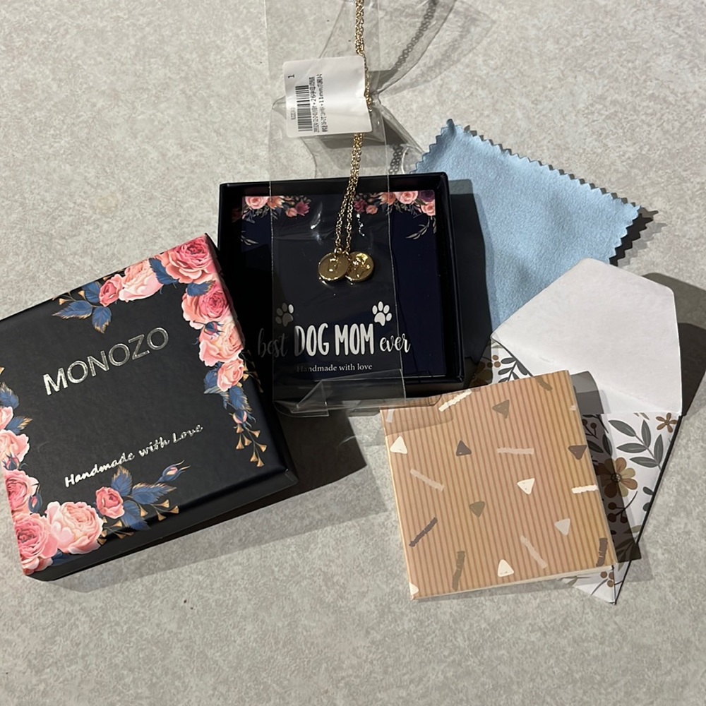 Best Dog Mom Ever necklace